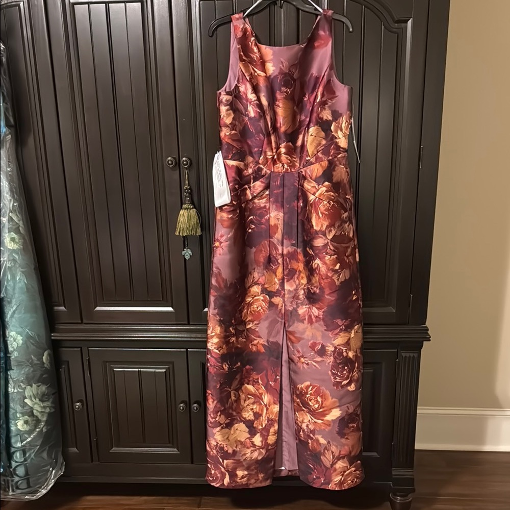 Kay Unger Marlowe Column Gown